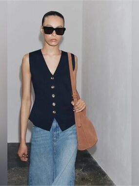 Zara Navy Knit Sleeveless Button Vest with Gold Hardware
